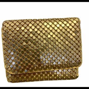🛍3/$20 NWOT Gold chain wallet